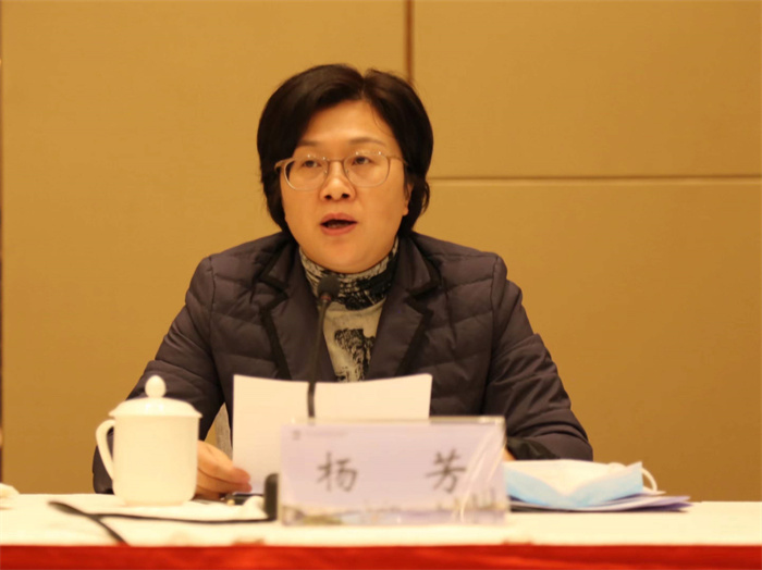 市委宣传部副部长,市文明办主任杨芳,市文联主席王尧,市文联党组